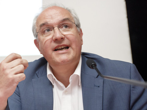 UE/minorités: le rapporteur suisse à l'ONU cible un double standard