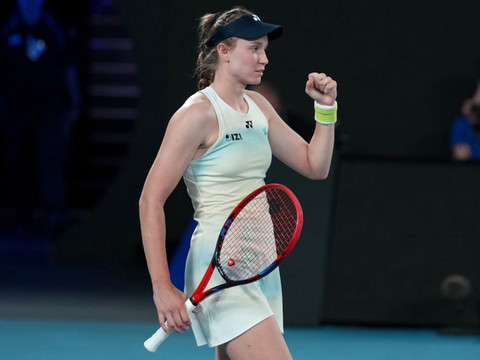 Rybakina rejoint Sabalenka en finale