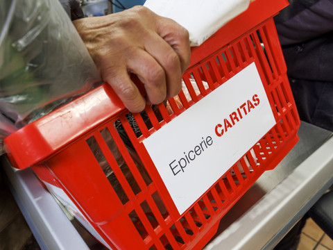 Caritas réclame une meilleure lutte contre la pauvreté en Suisse