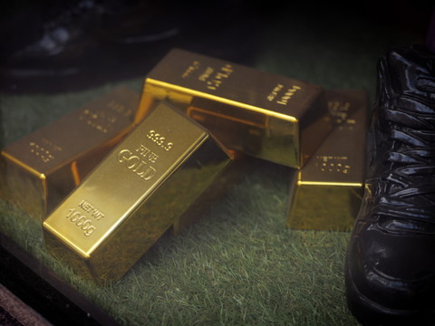 Grosse correction pour l'or, après les records