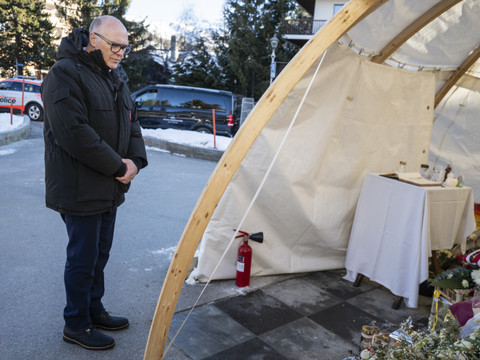 Le conseiller fédéral Martin Pfister à Crans-Montana (VS) dimanche