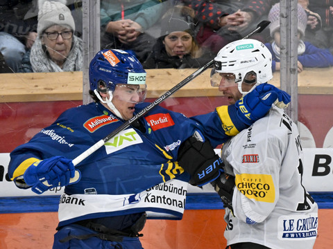 Davos bat Fribourg dans le match au sommet