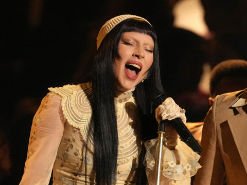 Les 68e Grammy Awards s'ouvrent avec un premier prix pour Lady Gaga