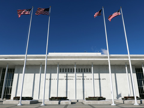Trump estime à 200 millions la rénovation du Kennedy Center