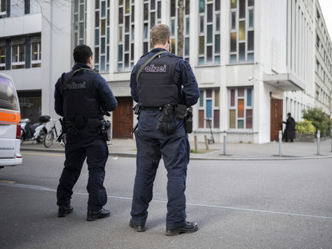 Jeune juif orthodoxe frappé par un homme antisémite à Zurich