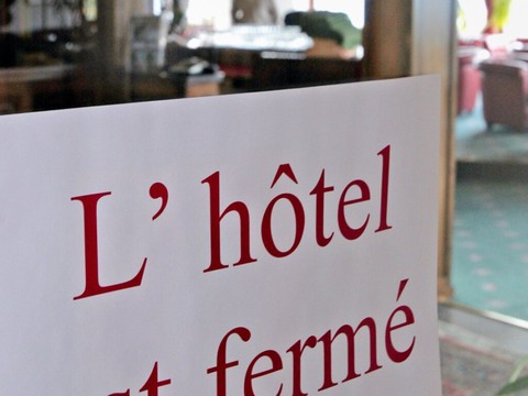 Un hôtel fermé pour non conformité aux mesures contre les incendies