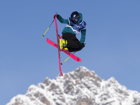 Ski freestyle: Gremaud et Tanno en finale, Hoefflin KO