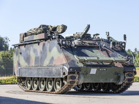 L'armée suisse met à nouveau à l'arrêt les chars de grenadiers M113