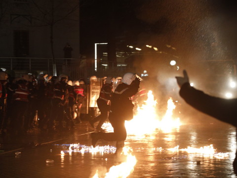 Nouvelle manif de l'opposition en Albanie, plusieurs blessés