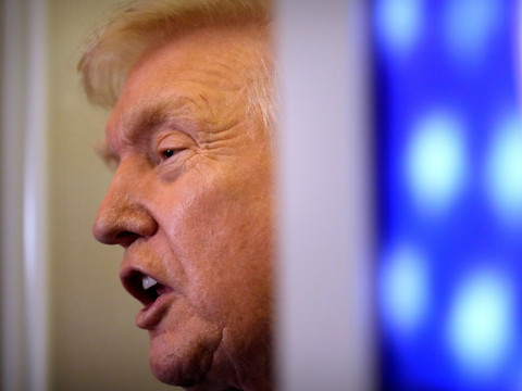Donald Trump s'en prend de nouveau à la Suisse