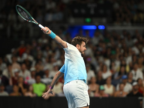 Wawrinka passe le 1er tour et revient dans le top 100
