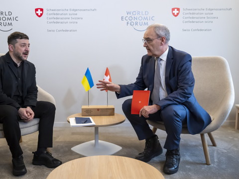 Modules électriques et générateurs suisses livrés à l'Ukraine