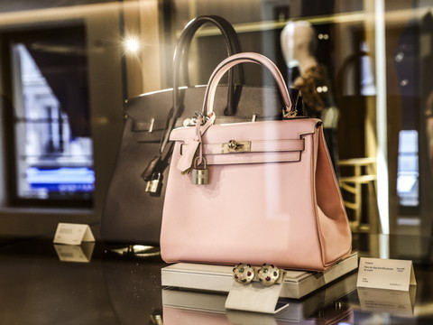 Hermès: le bénéfice net recule à 4,5 milliards d'euros
