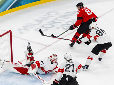 La Suisse battue par le Canada avec les honneurs
