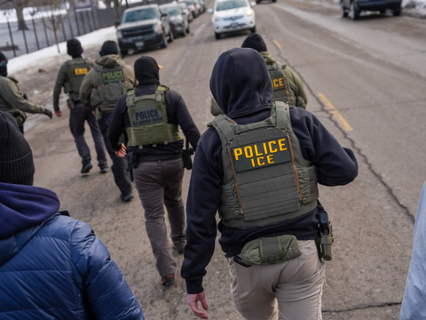 Minnesota: deux policiers suspendus pour avoir menti sur des tirs