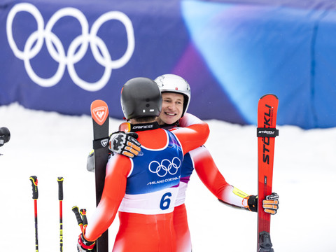 L'argent du géant pour Odermatt, le bronze pour Meillard