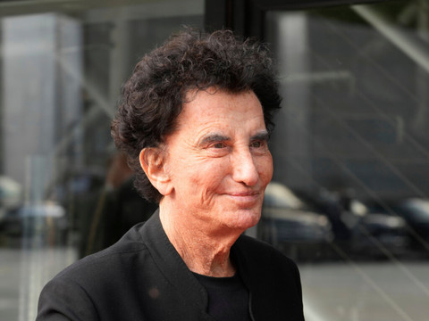 Enquête visant Jack Lang: perquisitions en cours à Paris