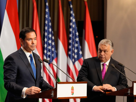 A Budapest, Rubio souhaite le 
