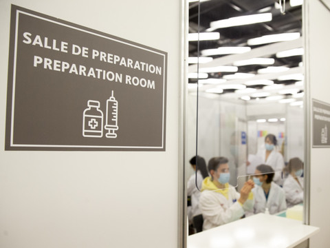 Les contrats d'achat des vaccins anti-Covid doivent être publiés