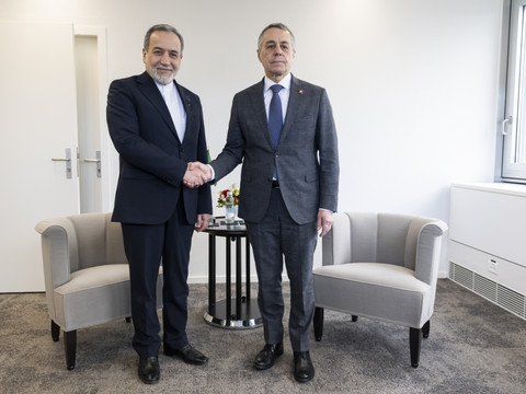 Cassis demande au ministre iranien de protéger sa population