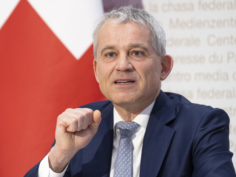 L'échange de données entre polices cantonales doit être facilité