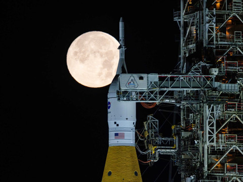 Test réussi de la NASA pour la mission Artémis 2 autour de la Lune