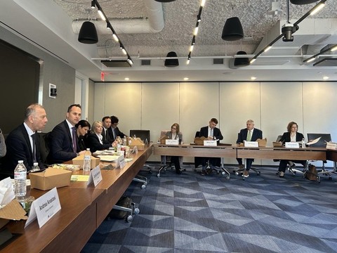 USA: des parlementaires suisses mènent des discussions économiques