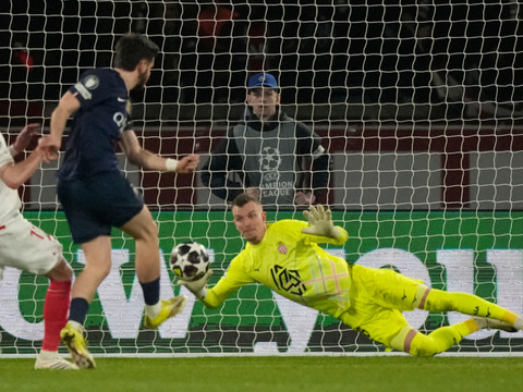 Ligue des champions: le PSG passe, le Real Madrid aussi