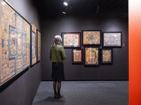 Une exposition anniversaire pour les 50 ans d'art brut à Lausanne