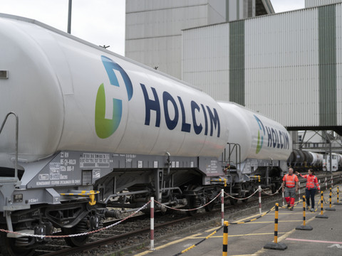 Bénéfice net élagué en 2025 pour Holcim, délesté d'Amrize