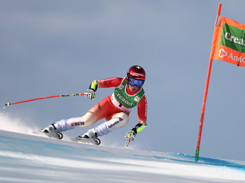 Corinne Suter confirme son retour en forme