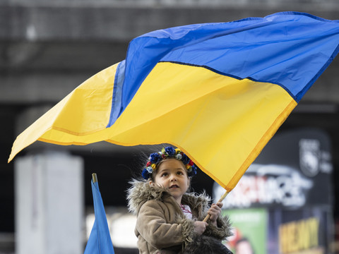 Plus de 1000 personnes solidaires avec l'Ukraine à Berne