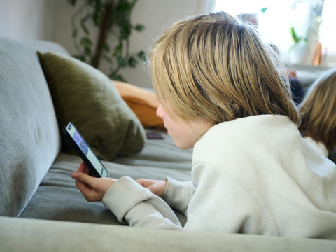 Une initiative pour responsabiliser les géants du numérique