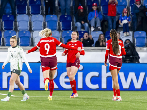 La Suisse domine l'Irlande du Nord 2-0