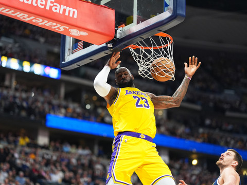 LeBron James bat le record de paniers marqués en NBA