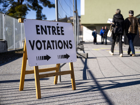 Médias, mariage, argent et climat au programme des votations