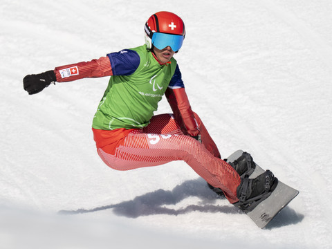 Aron Fahrni en bronze en snowboardcross