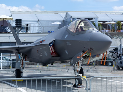 Les exportations mondiales d'armes s'envolent, selon le SIPRI