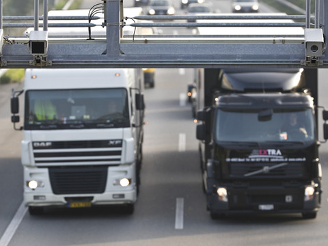 Les camions électriques devront payer la redevance poids lourds