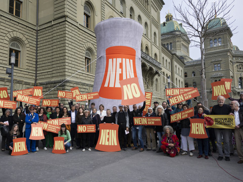 22'000 signatures contre de nouvelles centrales nucléaires
