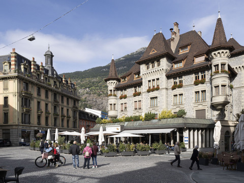 Le Valais lance une offre pour attirer les résidants en Suisse