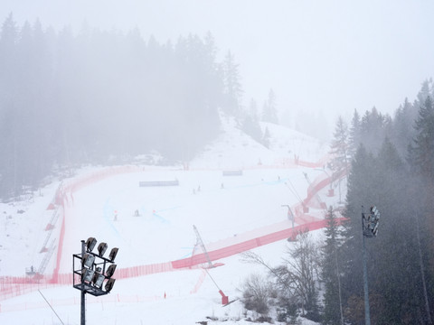 Le super-G prévu samedi a été annulé