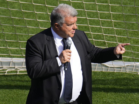 Joan Laporta réélu président du FC Barcelone