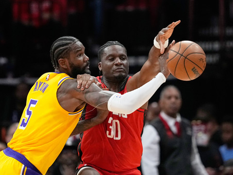 NBA: Capela et les Rockets s'inclinent de peu