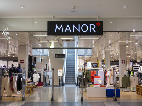 Manor ferme trois magasins, 100 collaborateurs sur la sellette