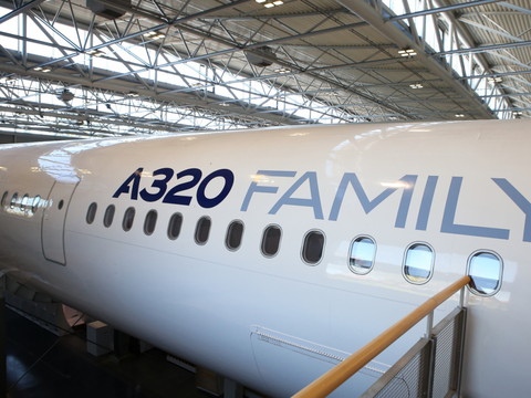 AerCap commande 100 monocouloirs A320 et A321 à Airbus