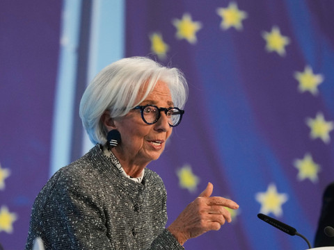 La BCE sonne l'alerte mais maintient ses taux
