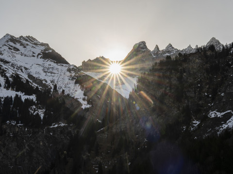 Le stockage solaire par batterie progresse