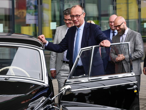 Régionale allemande: parti de Merz en tête - extrême-droite grimpe