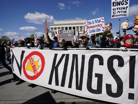 Troisième vague de manifestations contre Trump en moins d'un an aux USA